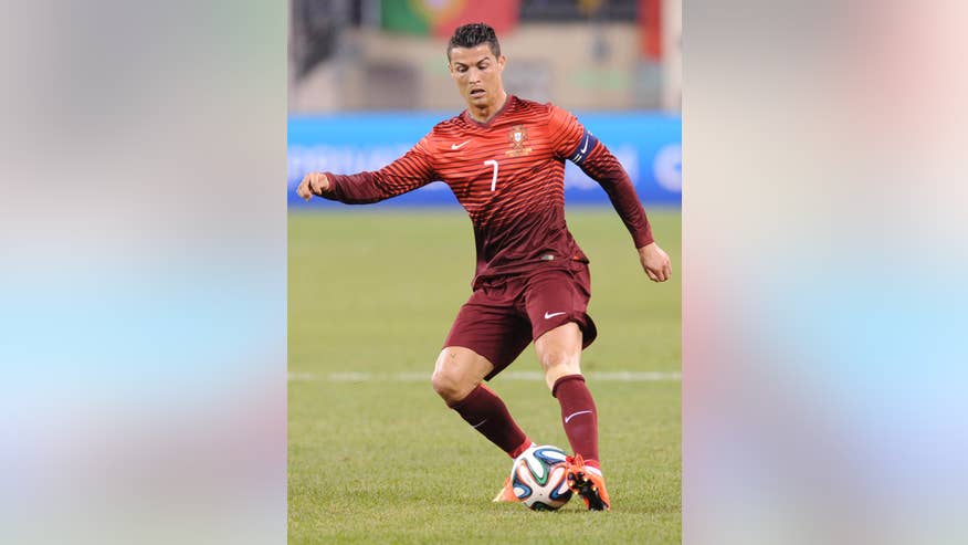Portugal Republic of Ireland Soccer -1.jpg